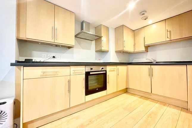 Flat D, 38, Milman Road, Reading photo 3