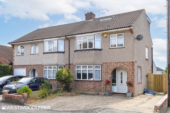 Thumbnail Semi-detached house for sale in Ramsay Close, Broxbourne