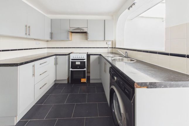 43, Trecarrack Road, Camborne photo 2