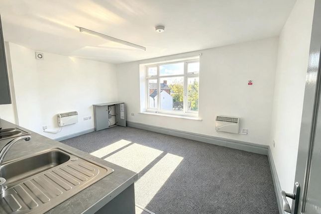 Flat 1, 2A Barnsley Road, Pontefract photo 2