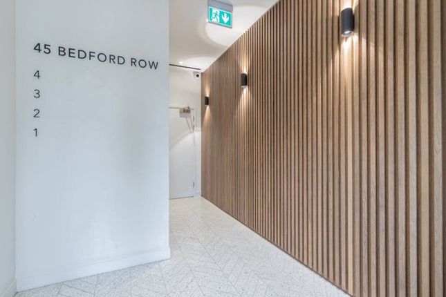 Office to let in Bedford Row, London