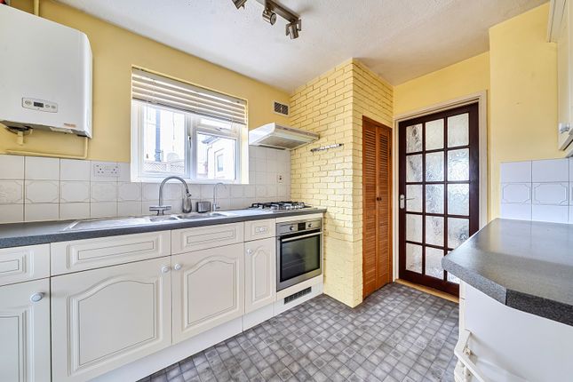 22, Woodview Road, Kent photo 5