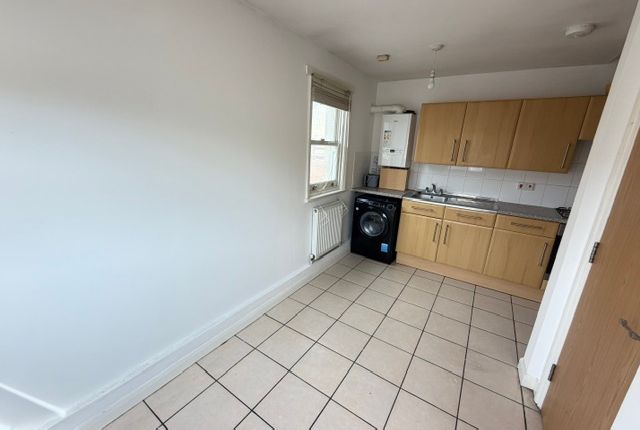 29C, Darnley Road, Gravesend photo 4