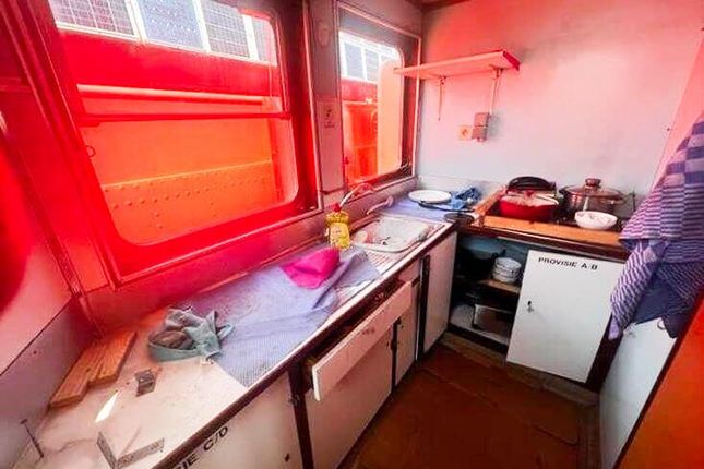 BP-3, Vicarage Lane, Port Werburgh, Rochester photo 5