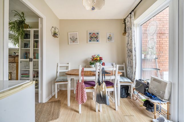 7, Laurel Avenue, Tewkesbury photo 3