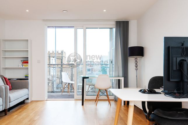 Apt 16, Tinderbox House, London photo 3