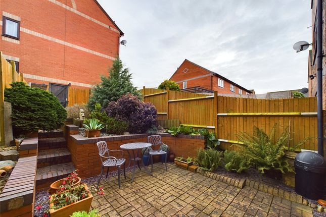 Terraced house for sale in Byfield Rise, Worcester, Worcestershire