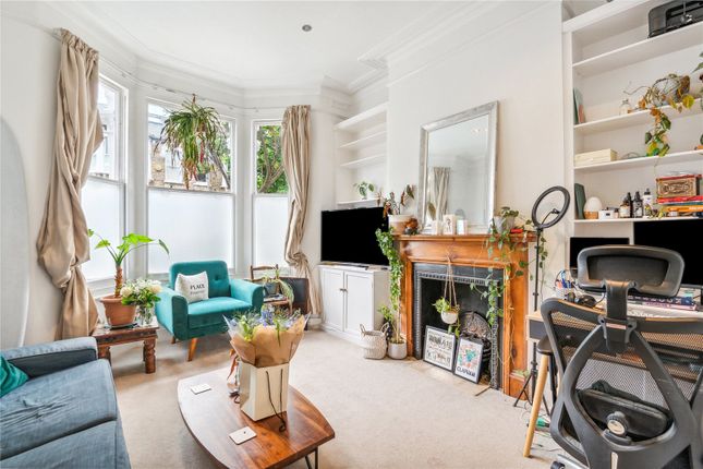 Flat for sale in Stormont Road, London