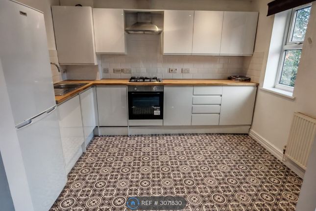 Flat, Stanley House Alexandra Road South, Manchester photo 4