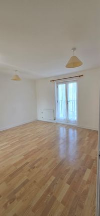 Flat 9, Elms Court, Harlow photo 5