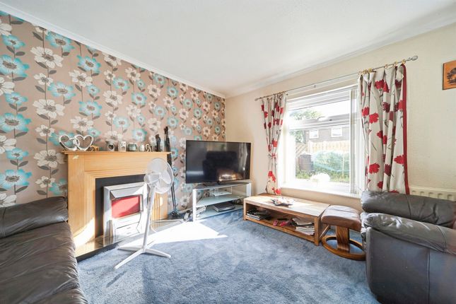 93, Greenlea Avenue, Leeds photo 3