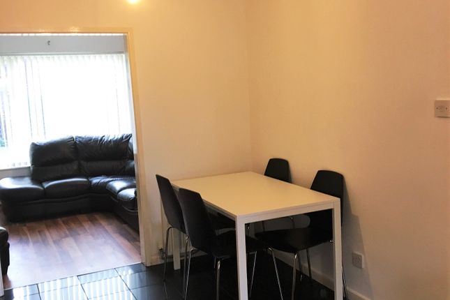 24, Shilford Drive, Manchester photo 4
