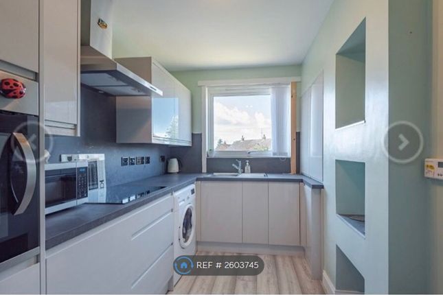 Newly Fitted Modern Kitchen