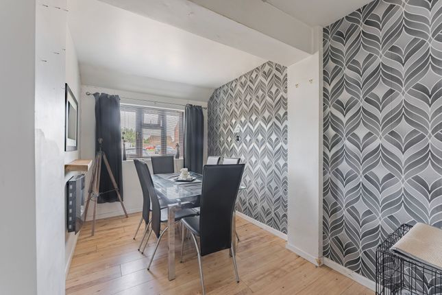 Terraced house for sale in Hastings Way, Sutton