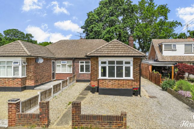 2-bed house on 11, Sunnybank Close, Leigh-on-sea, £375,000