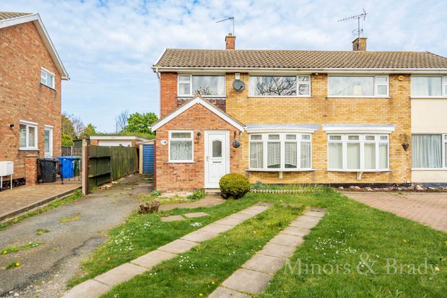 Semi-detached house to rent in Pinewood Avenue, Lowestoft
