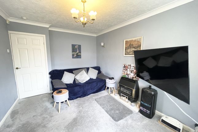 8, Pavey Close, South Shore photo 2