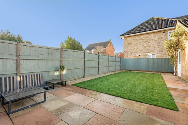 16 Briars End, Ely photo 4