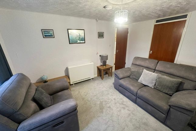 24 Oak Tree Court, Pembroke Way, Birmingham photo 3