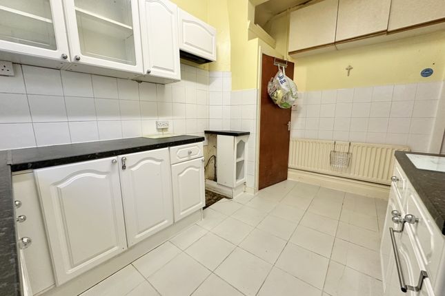 106, Palatine Road, Blackpool photo 3