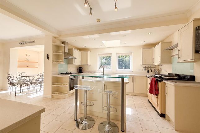 Kensey Cottage, Tudor Lodge Drive, Cheltenham photo 2