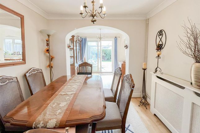 14, Longview, Heathfield photo 3