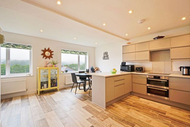 43 Gwartha Close, St. Austell photo 4