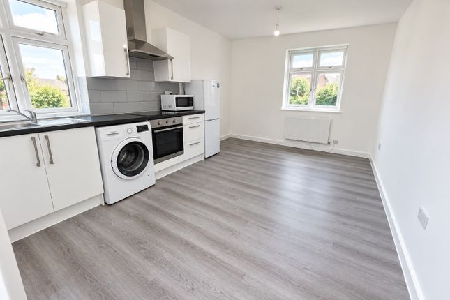 Cranbrook Road, Ilford photo 3