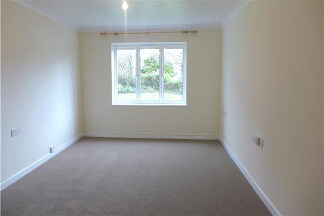 14, Ryan Court, Whitecliff Mill Street, Blandford Forum photo 4