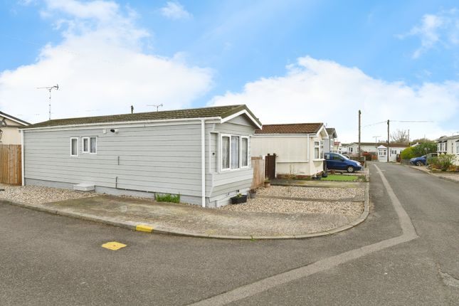 Mobile/park home for sale in Hockley Mobile Homes, Lower Road, Hockley, Essex