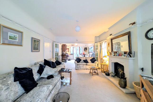 4, Arlington Avenue, Worthing photo 3