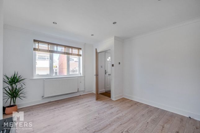7, Tinkers Lane, Wareham photo 2