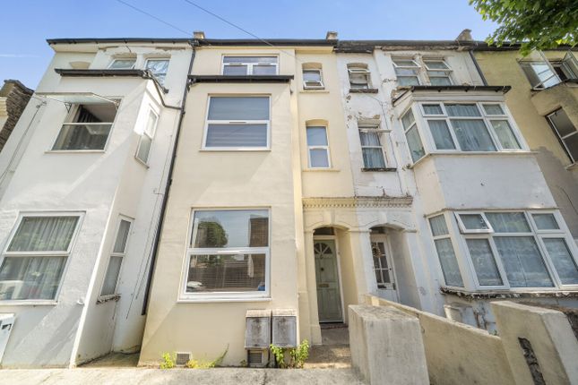 Flat 1, 113, Calderon Road, London photo 2
