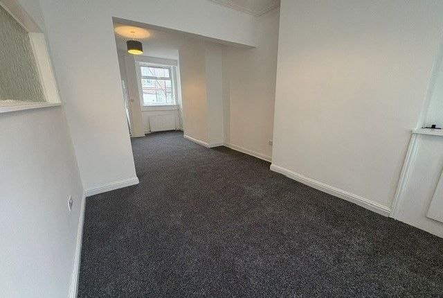 34, Harold Avenue, Manchester photo 3