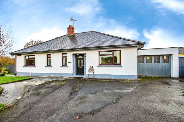 Thumbnail Bungalow for sale in North Road, Lampeter, Ceredigion