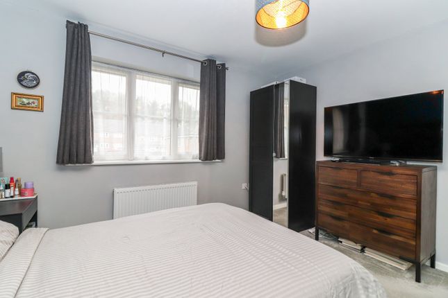 Flat for sale in Asheridge Road, Chesham