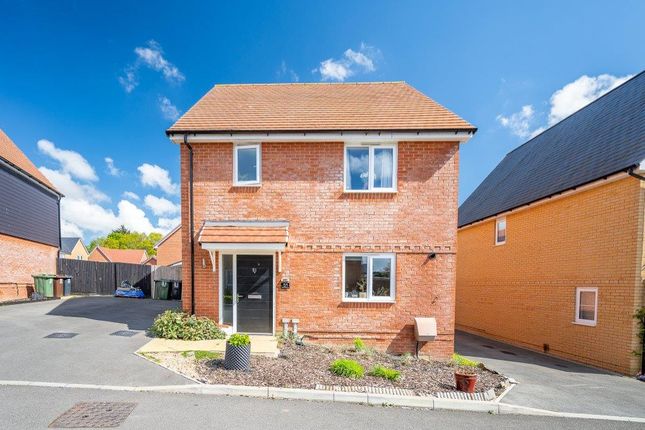 Thumbnail Detached house for sale in Tower Crescent, Hailsham