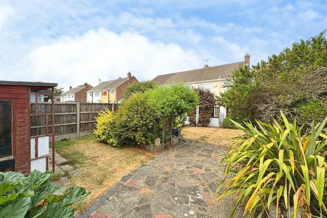 62, Field Way, Hampshire photo 2