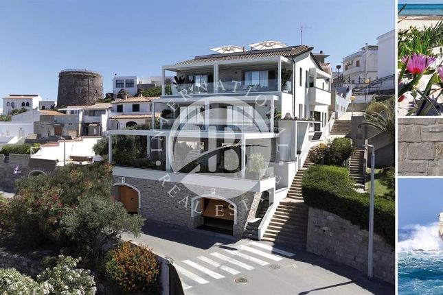 Apartment for sale in Calasetta, Sardinia, 09011, Italy