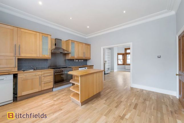 Thumbnail Triplex to rent in Crouch Hall Road, Crouch End