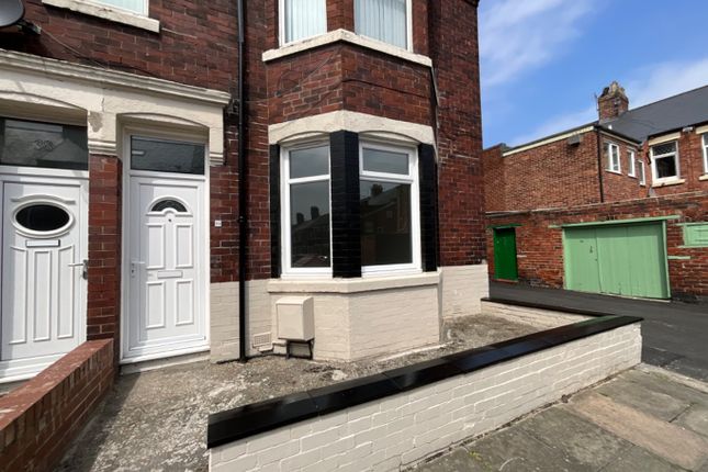 Thumbnail Flat for sale in Gordon Road, South Shields, Tyne And Wear