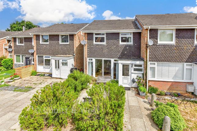 3-bed terraced on 19, Grove Park, Chichester, £349,995