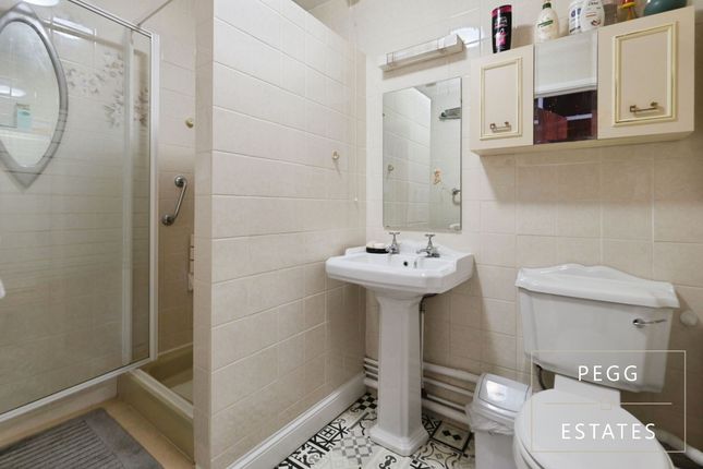 Flat 29, Glenside Court, Torquay photo 3