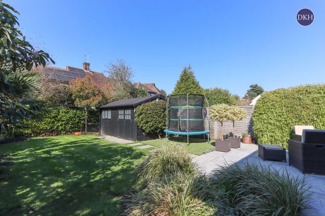 42, Richmond Drive, Watford photo 4