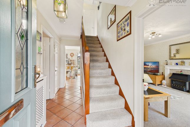 8, Blenheim Drive, Cullompton photo 2