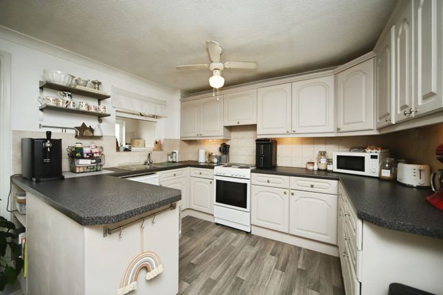 29, Risemoor Road, Somerset photo 3