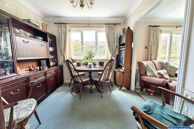 4, Fern Close, Okehampton photo 4