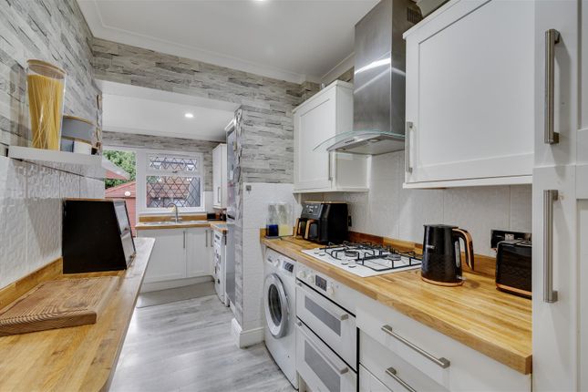 10, Kingthorpe Terrace. Brentfield Road, London photo 4