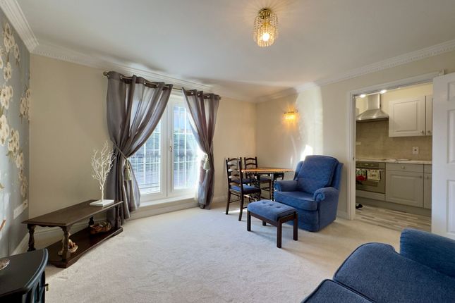 Flat 3, Watermead Court, Leicester photo 4