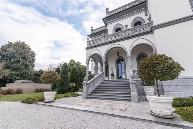 Villa for sale in Lesa, Piemonte, 28040, Italy